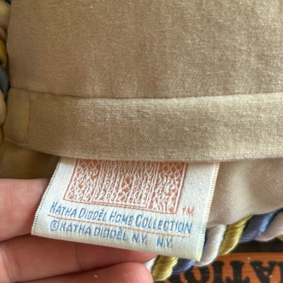 Katha Diddle Wool Petit Point Pillow Yellow Birds Flowers 16x16” Needlepoint - Picture 5 of 8